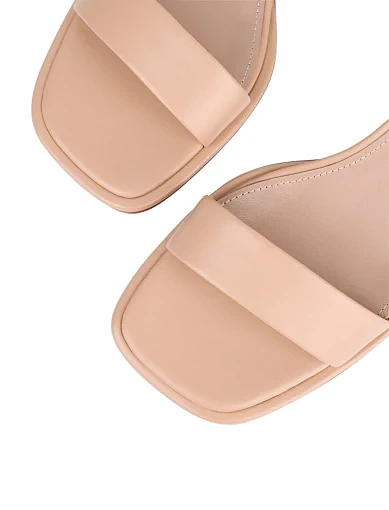 Жіночі босоніжки Attizzare шкіряні бежеві - фото 5 - Miraton