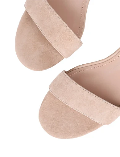 Жіночі босоніжки Attizzare велюрові бежеві - фото 5 - Miraton