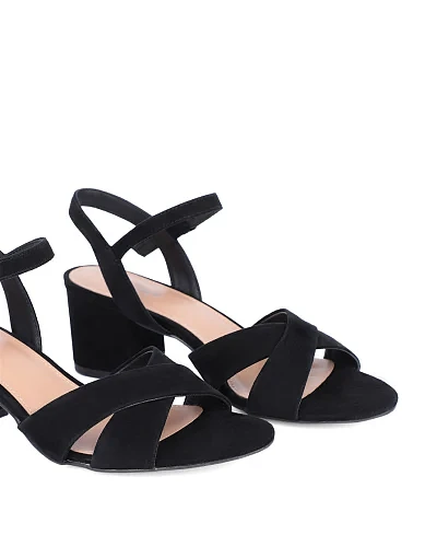 Жіночі босоніжки Attizzare велюрові чорні - фото 5 - Miraton