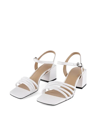 Жіночі босоніжки Attizzare шкіряні білі - фото 2 - Miraton