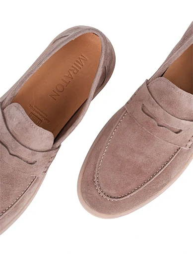 Чоловічі туфлі лофери MIRATON бежеві замшеві (D588-105B-150) - фото 5 - Miraton