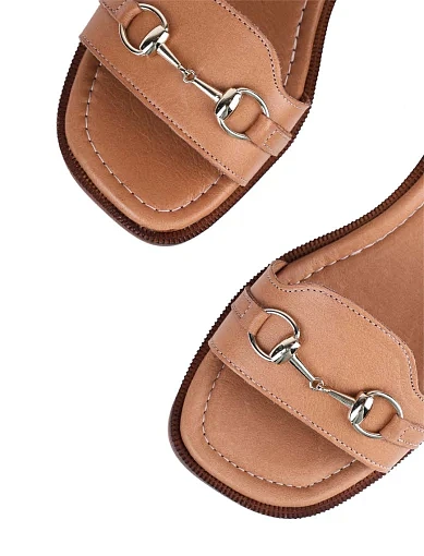 Жіночі сандалі Attizzare шкіряні бежеві - фото 5 - Miraton