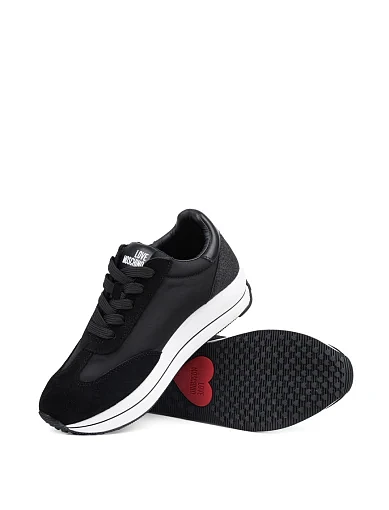 Женские кроссовки Love Moschino кожаные черные - фото 2 - Miraton