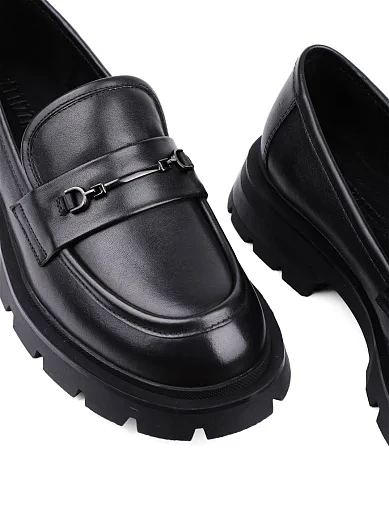 Жіночі туфлі лофери MIRATON шкіряні чорні - фото 5 - Miraton