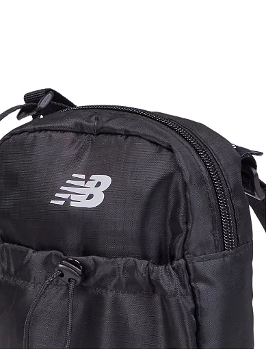 Чоловіча сумка New Balance чорна з логотипом. (LAB51901BK) - фото 4 - Miraton