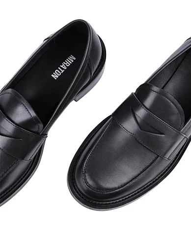 Жіночі туфлі лофери MIRATON шкіряні чорні - фото 5 - Miraton