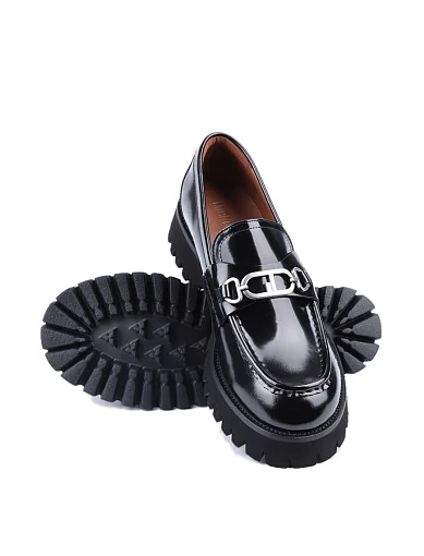 Жіночі туфлі лофери MIRATON з масляної шкіри чорні - фото 2 - Miraton