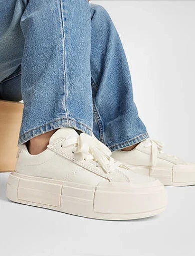 Жіночі кеди Converse Chuck Taylor All Star Cruise тканинні білі - фото 8 - Miraton