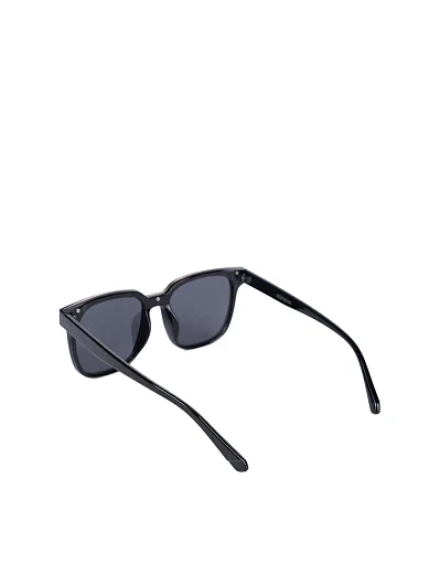 Сонцезахисні окуляри в чорній оправі (0622 ) - фото 3 - Miraton