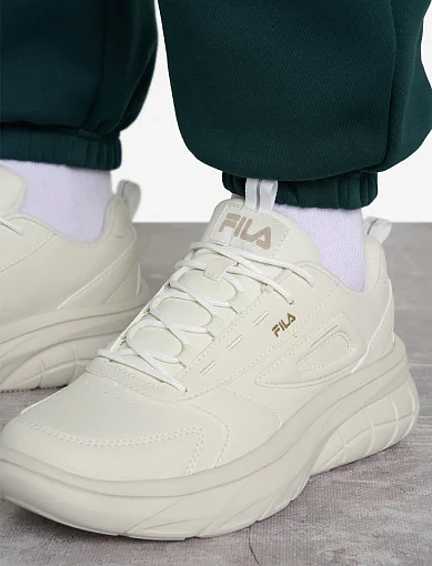 Жіночі кросівки FILA Base зі штучної шкіри бежеві - фото 9 - Miraton