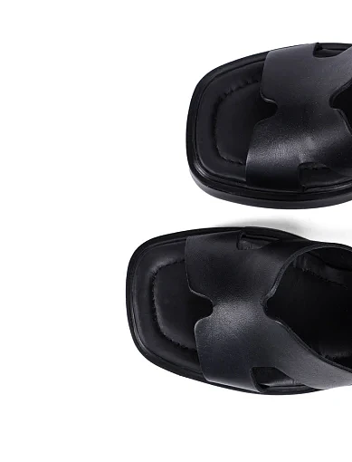 Жіночі босоніжки Attizzare шкіряні чорні - фото 6 - Miraton