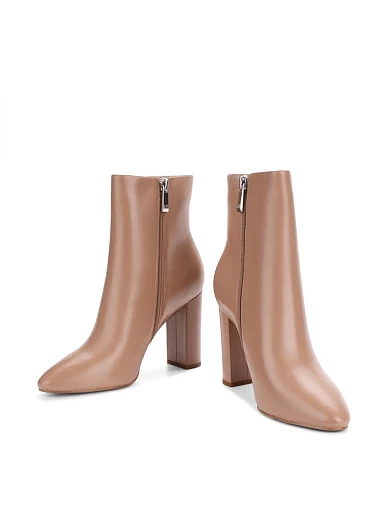 Жіночі черевики Attizzare шкіряні бежеві - фото 2 - Miraton