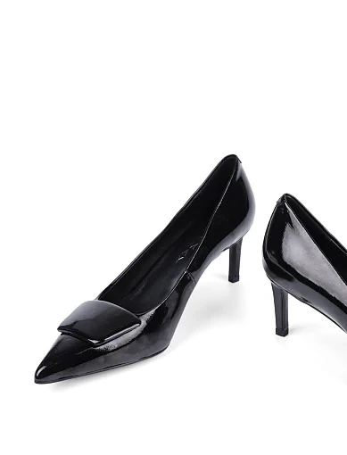 Жіночі туфлі MiaMay лакові чорні - фото 2 - Miraton
