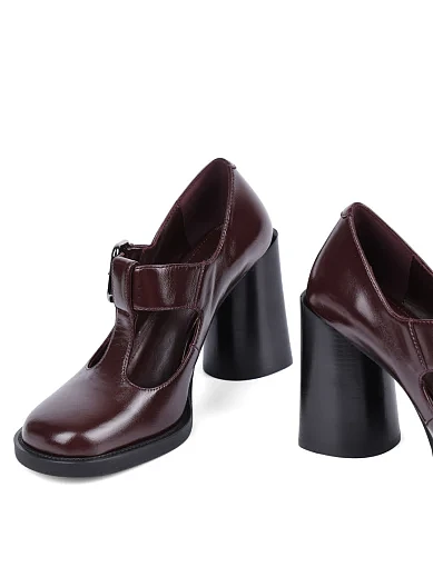 Жіночі туфлі MIRATON з масляної шкіри бордові - фото 2 - Miraton