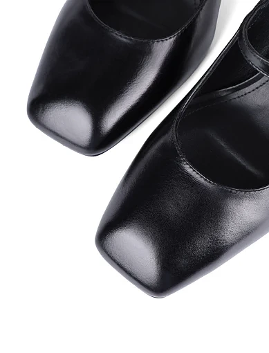 Жіночі туфлі MIRATON з масляної шкіри чорні - фото 4 - Miraton