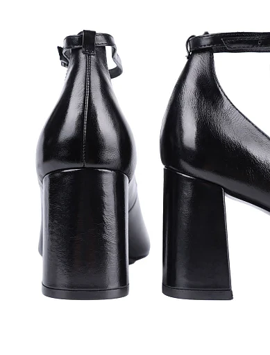 Жіночі туфлі MIRATON з масляної шкіри чорні - фото 5 - Miraton