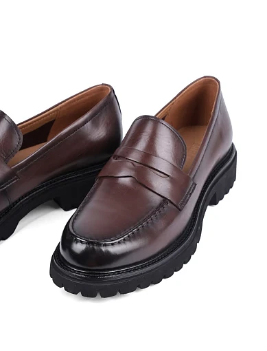 Жіночі туфлі MIRATON шкіряні коричневі - фото 5 - Miraton