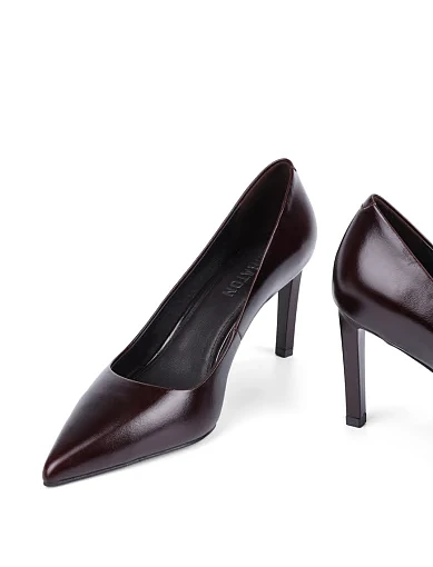 Жіночі туфлі MIRATON з масляної шкіри бордові - фото 2 - Miraton