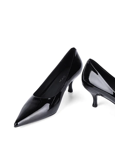 Жіночі туфлі Mia May лакові чорні - фото 2 - Miraton