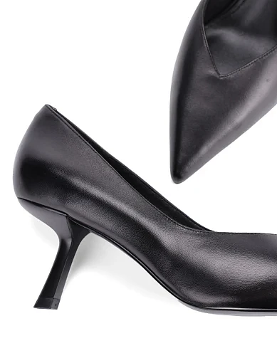 Жіночі туфлі-човники MIRATON шкіряні чорні(F693-801-1) - фото 2 - Miraton