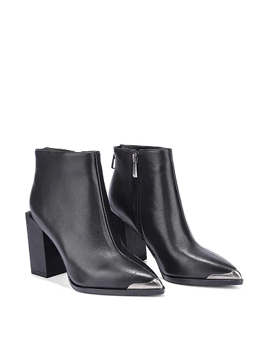 Жіночі черевики Attizzare шкіряні чорні - фото 3 - Miraton