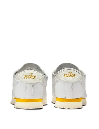 Жіночі кросівки Nike Cortez шкіряні бежеві - фото 4 - Miraton