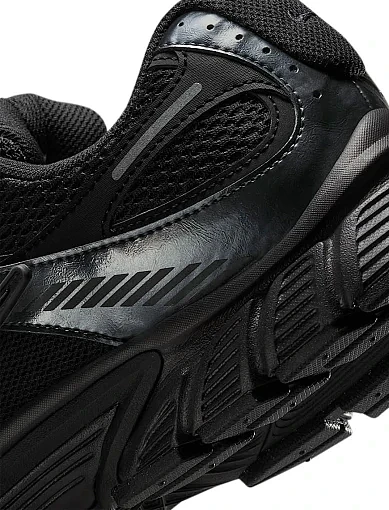 Чоловічі кросівки Nike V5 Rnr текстильні чорні (HJ5228-001) - фото 7 - Miraton