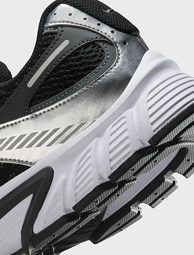 Чоловічі кросівки Nike V5 Rnr текстильні білі (HJ5228-004) - фото 8 - Miraton