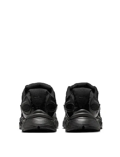 Жіночі кросівки Nike V5 Rnr текстильні чорні - фото 4 - Miraton