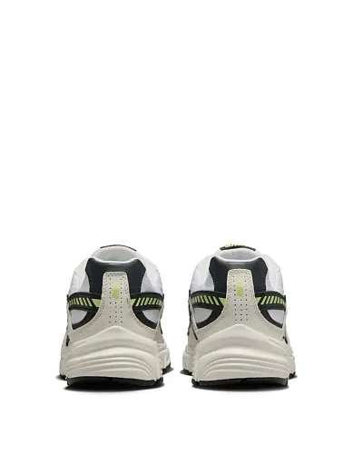 Жіночі кросівки Nike Initiator з екошкіри бежеві - фото 5 - Miraton