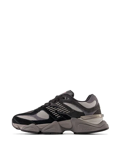 Кросівки New Balance 9060 замшеві чорні - фото 2 - Miraton