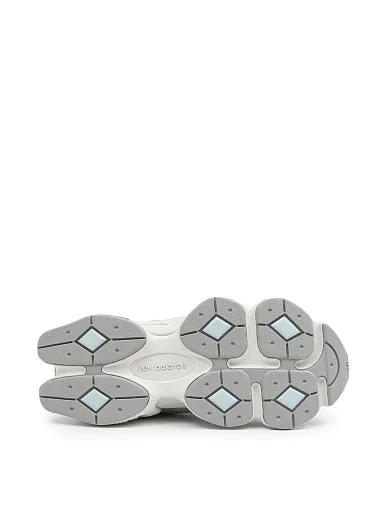 Жіночі кросівки New Balance 9060 замшеві сірі - фото 5 - Miraton