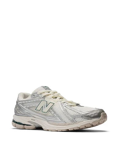 Жіночі кросівки New Balance 1906 з екошкіри срібного кольору - фото 5 - Miraton