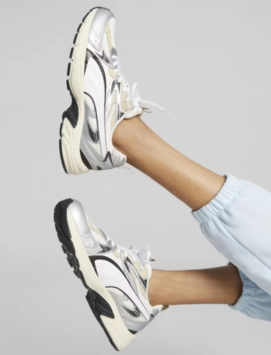 Жіночі кросівки PUMA Milenio Tech біло-сірі зі штучної шкіри фото 1