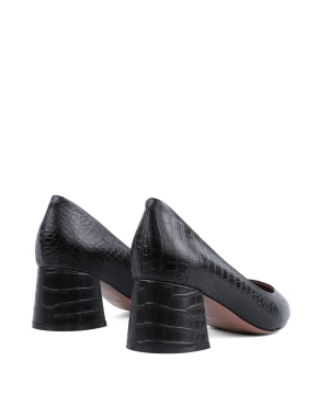 Жіночі туфлі човники Attizzare чорні 2158-01-01