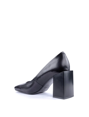 Жіночі туфлі Attizzare чорні U800090121